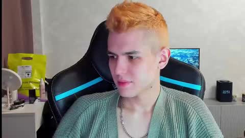 Snapshot of travisrivas chatting on 5, 3, 2025 travisrivas online show from 5, 3, 2025