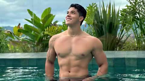 Travis online show from 10, 9, 2025