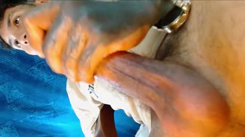 TRAV - INDEPENDENT MODEL online show from 21, 12, 2024