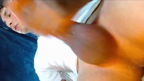 TRAV - INDEPENDENT MODEL online show from 26, 1, 2025