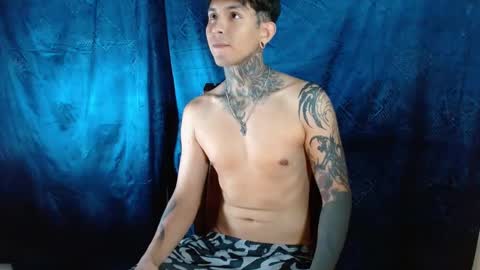 TRAV - INDEPENDENT MODEL online show from 31, 1, 2025