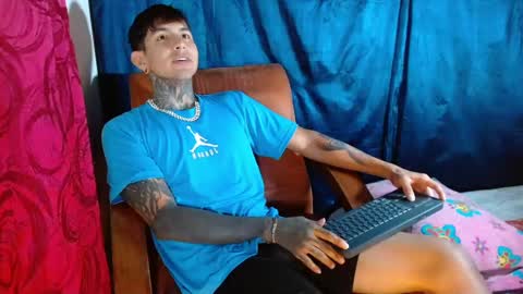 TRAV - INDEPENDENT MODEL online show from 8, 2, 2025