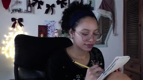 Snapshot of treasuresz chatting on 4, 12, 2024 Emily online show from 4, 12, 2024