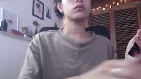 Snapshot of treasuresz chatting on 29, 1, 2025 Emily online show from 29, 1, 2025