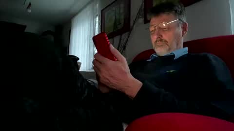 Snapshot of trebgeis1 chatting on 11, 3, 2025 trebgeis1 online show from 11, 3, 2025