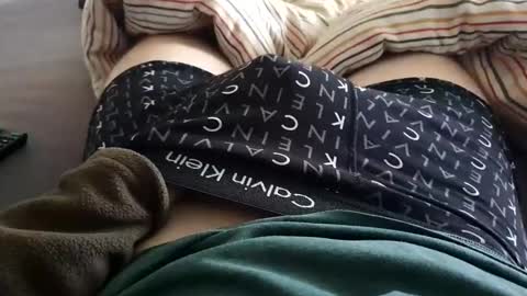 tree1989 online show from 25, 10, 2025