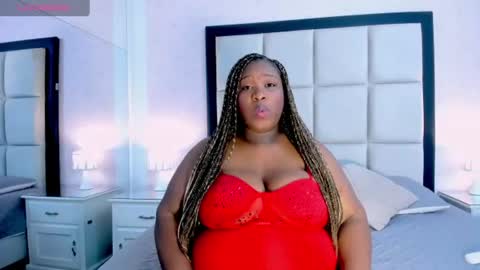 Snapshot of treisyvixen chatting on 19, 6, 2026 Treisy Vixen big ass online show from 19, 6, 2026