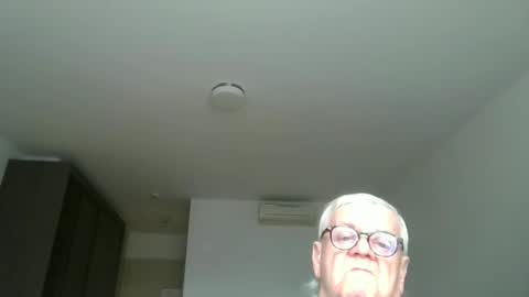 Snapshot of trekbeestje1 chatting on 3, 12, 2025 trekbeestje online show from 3, 12, 2025