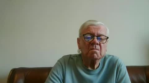 Snapshot of trekbeestje1 chatting on 18, 12, 2025 trekbeestje online show from 18, 12, 2025