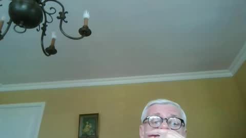 Snapshot of trekbeestje1 chatting on 2, 2, 2026 trekbeestje online show from 2, 2, 2026