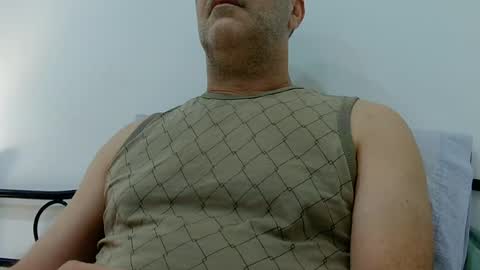 Snapshot of trevido4u chatting on 3, 8, 2026 trevido4u online show from 3, 8, 2026
