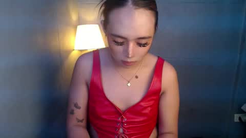 trexie_fucks15 online show from 29, 4, 2026