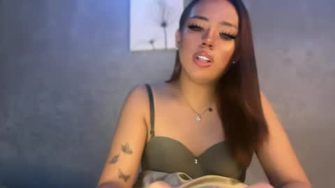 trexie_fucks15 online show from 25, 6, 2026