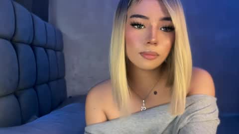 trexie_fucks15 online show from 16, 7, 2026