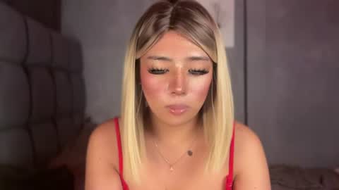trexie_fucks15 online show from 28, 7, 2026