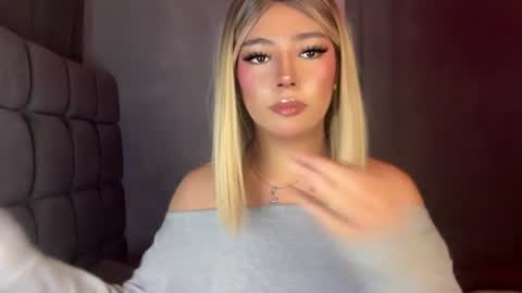 trexie_fucks15 online show from 4, 8, 2026