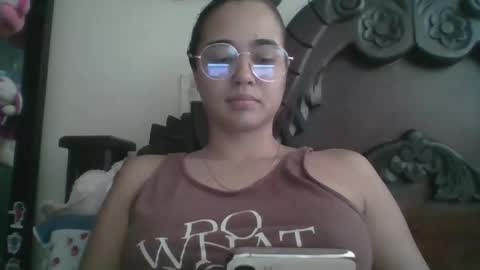 triana_bell online show from 7, 11, 2025