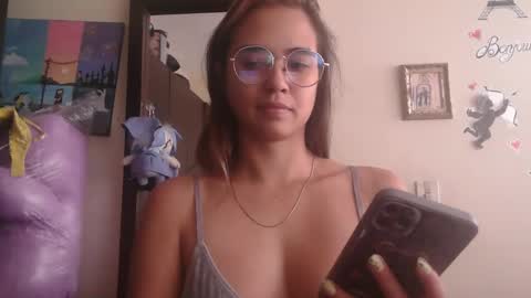 triana_bell online show from 29, 4, 2026