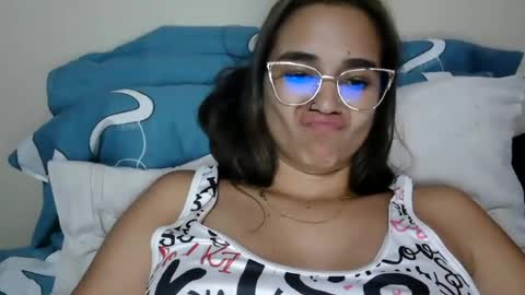 triana_bell online show from 22, 6, 2026