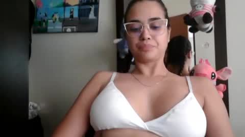 triana_bell online show from 28, 7, 2026