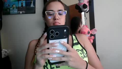 triana_bell online show from 30, 7, 2026