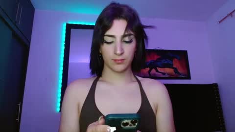 triana_damelio online show from 30, 9, 2025