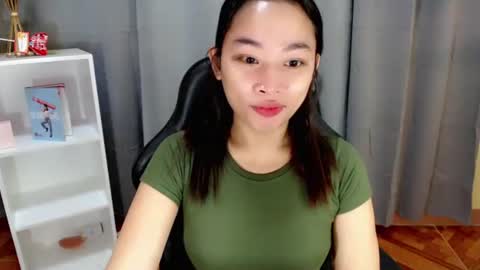tricia_slut online show from 4, 5, 2026