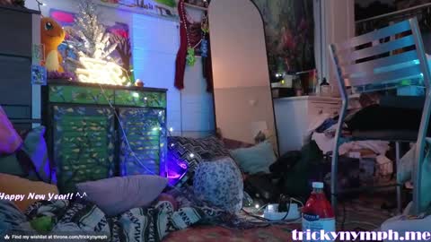 Cassie online show from 1, 1, 2025