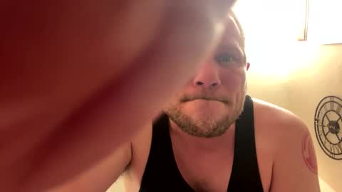 Snapshot of trickydick6 chatting on 19, 3, 2026 trickydick6 online show from 19, 3, 2026