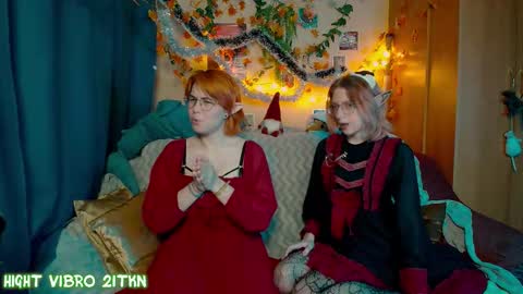 trickykitsune online show from 22, 12, 2025