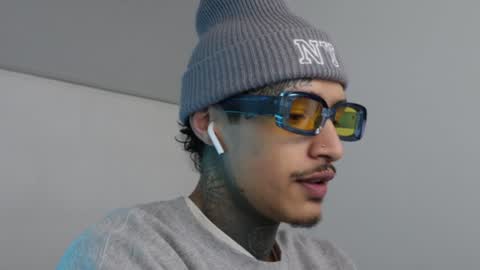 - trieone online show from 29, 1, 2025