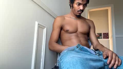 Snapshot of trillahung chatting on 24, 2, 2025 WapBopper online show from 24, 2, 2025