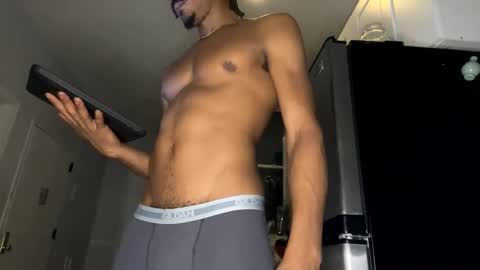 Snapshot of trillahung chatting on 25, 9, 2025 WapBopper online show from 25, 9, 2025