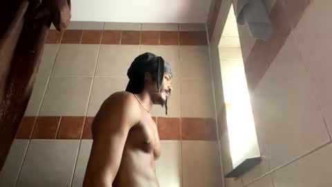 Snapshot of trillahung chatting on 1, 10, 2025 WapBopper online show from 1, 10, 2025