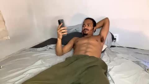 Snapshot of trillahung chatting on 11, 10, 2025 WapBopper online show from 11, 10, 2025