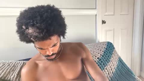 Snapshot of trillahung chatting on 17, 10, 2025 WapBopper online show from 17, 10, 2025