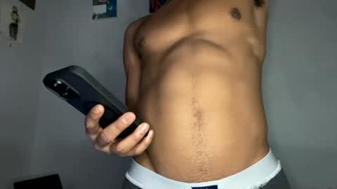 Snapshot of trillahung chatting on 15, 11, 2025 WapBopper online show from 15, 11, 2025