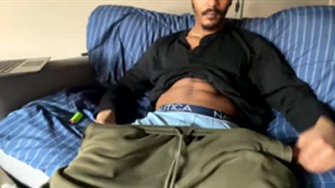 Snapshot of trillahung chatting on 16, 1, 2026 WapBopper online show from 16, 1, 2026