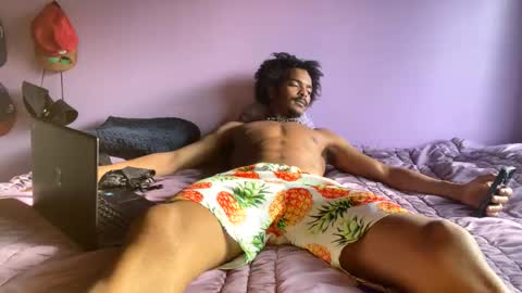 Snapshot of trillahung chatting on 26, 3, 2026 WapBopper online show from 26, 3, 2026