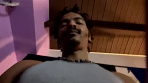 Snapshot of trillahung chatting on 3, 4, 2026 WapBopper online show from 3, 4, 2026