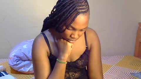 Snapshot of trina_z chatting on 6, 7, 2026 trina_z online show from 6, 7, 2026