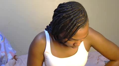 Snapshot of trina_z chatting on 25, 7, 2026 trina_z online show from 25, 7, 2026