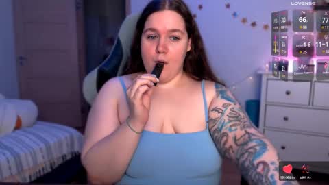 Snapshot of trinititi chatting on 27, 2, 2025 Tina online show from 27, 2, 2025