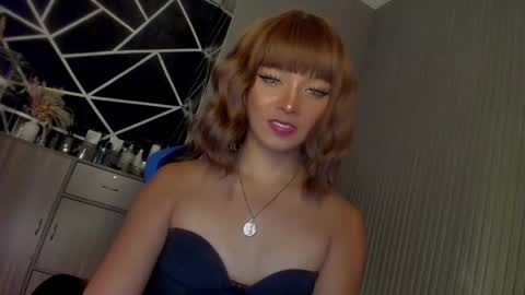 Ms Ella online show from 30, 1, 2025