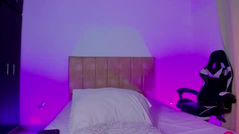 Triny online show from 9, 3, 2026