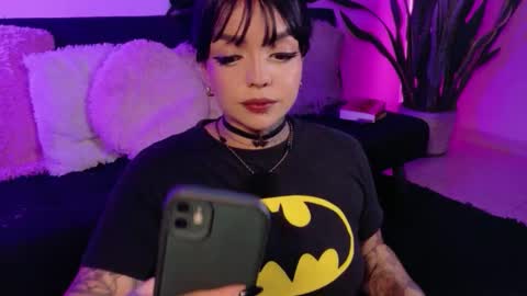 Val martinez  online show from 5, 3, 2026