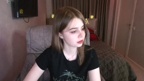 Snapshot of tripleprinces chatting on 3, 1, 2025 tripleprinces online show from 3, 1, 2025