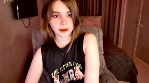 Snapshot of tripleprinces chatting on 8, 10, 2025 tripleprinces online show from 8, 10, 2025