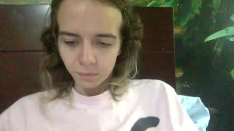 Snapshot of trippybb222 chatting on 13, 9, 2025 trippybb222 online show from 13, 9, 2025