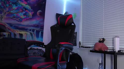 tristanhardwood online show from 15, 2, 2026